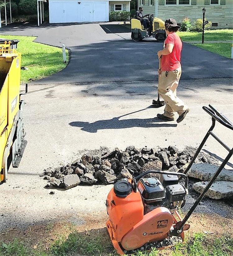Repairing a Driveway Skyline Paving, VA